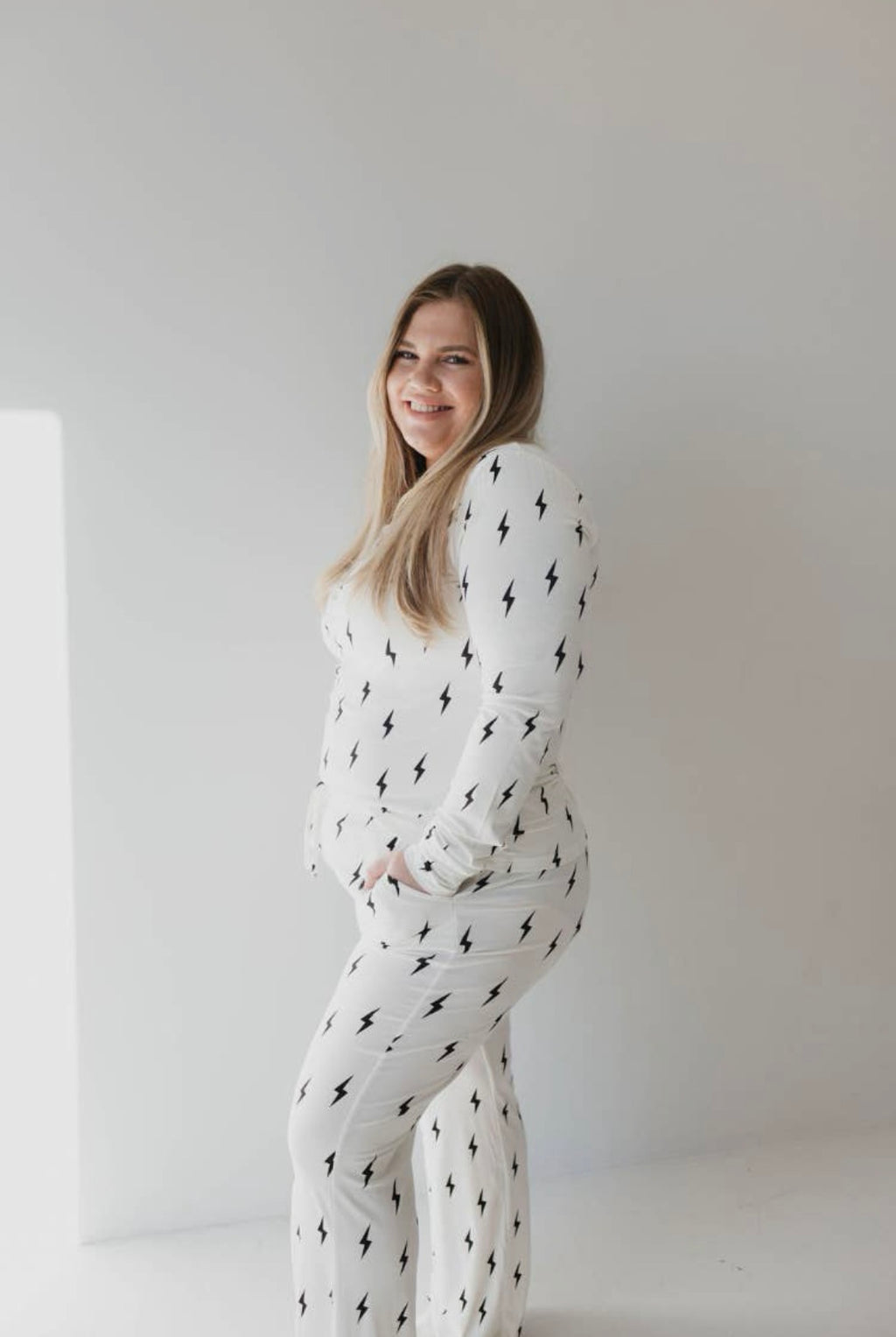 Bamboo Pajama | White & Black Lightning Bolt