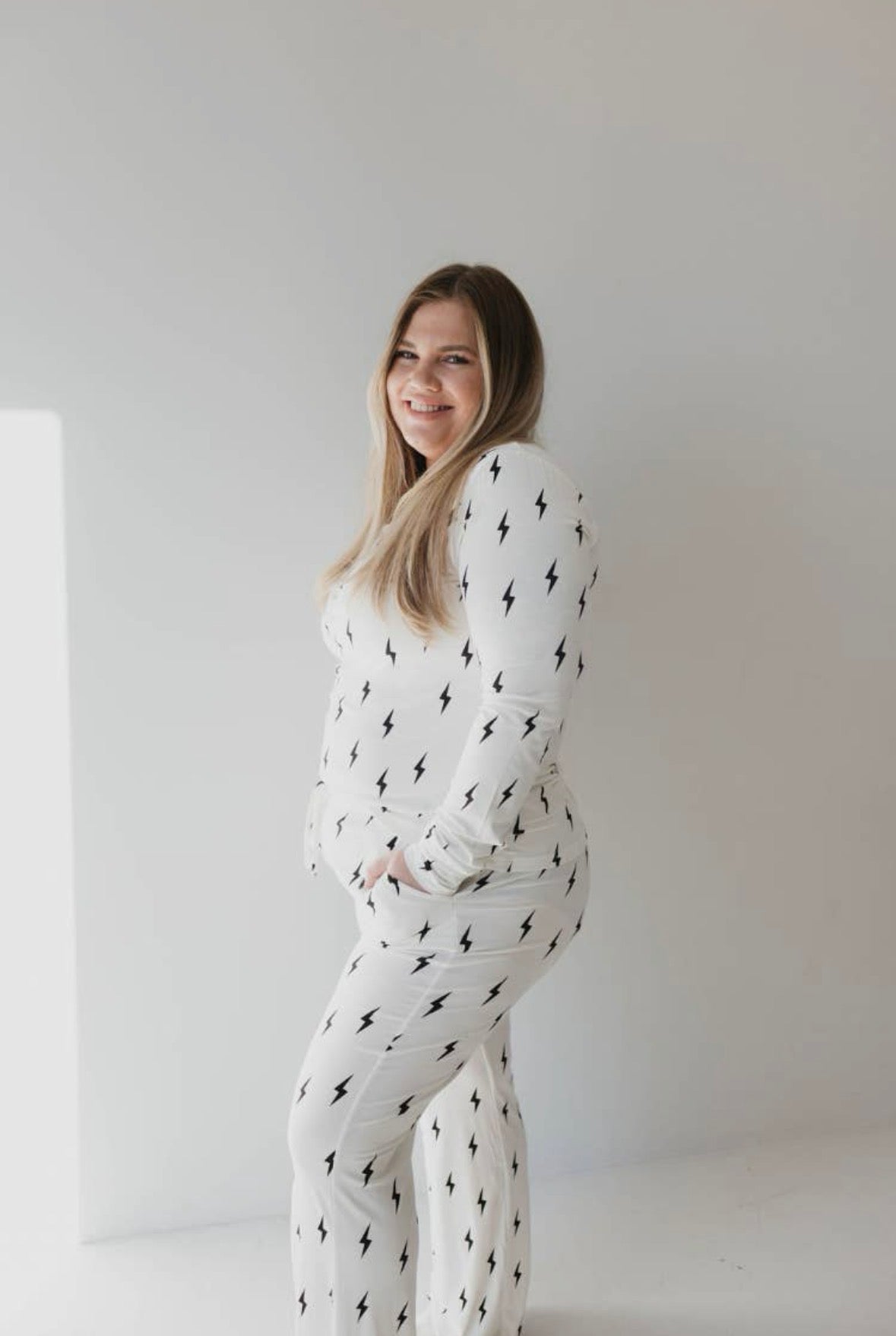 Bamboo Pajama | White & Black Lightning Bolt