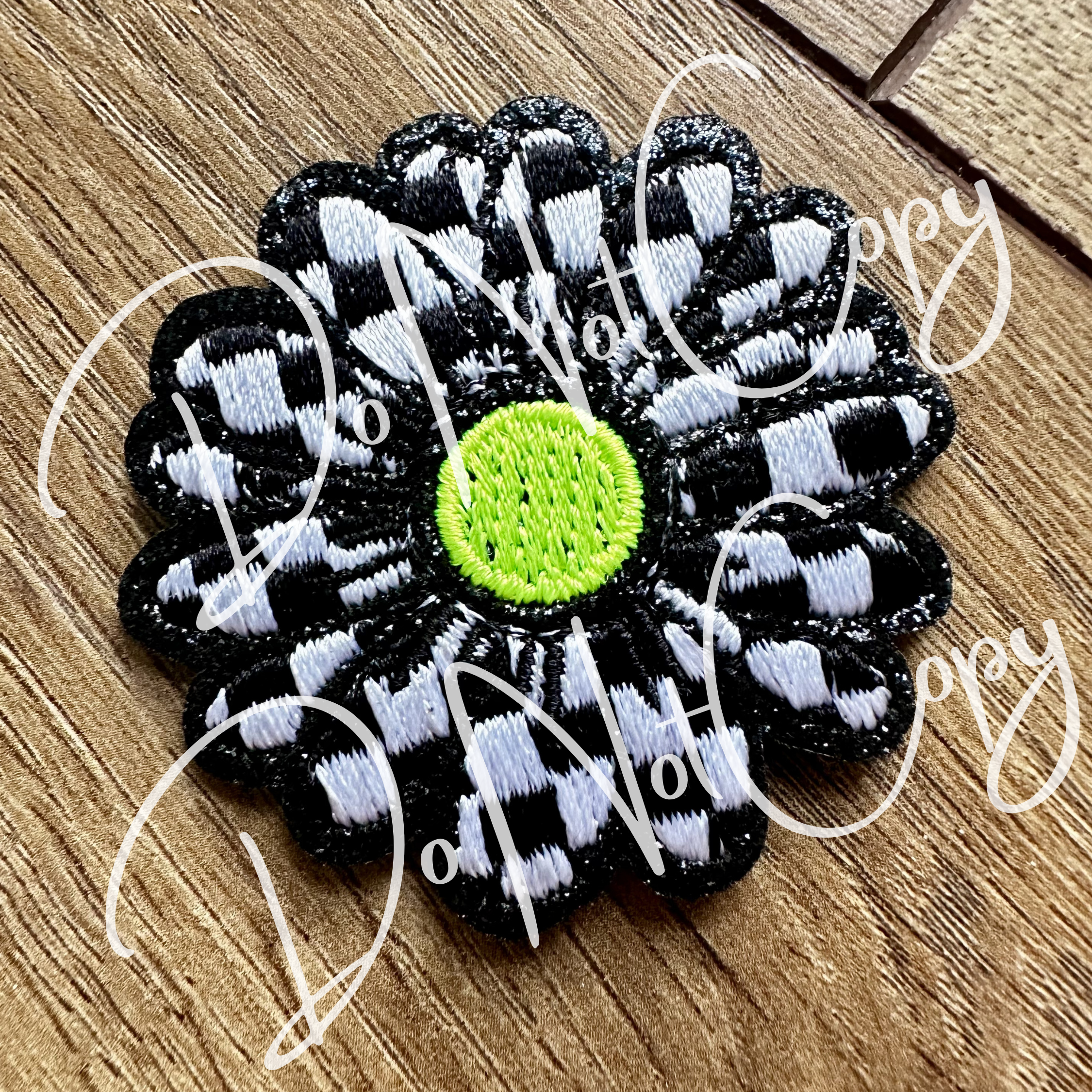 Checkered Glitter Daisy Patch
