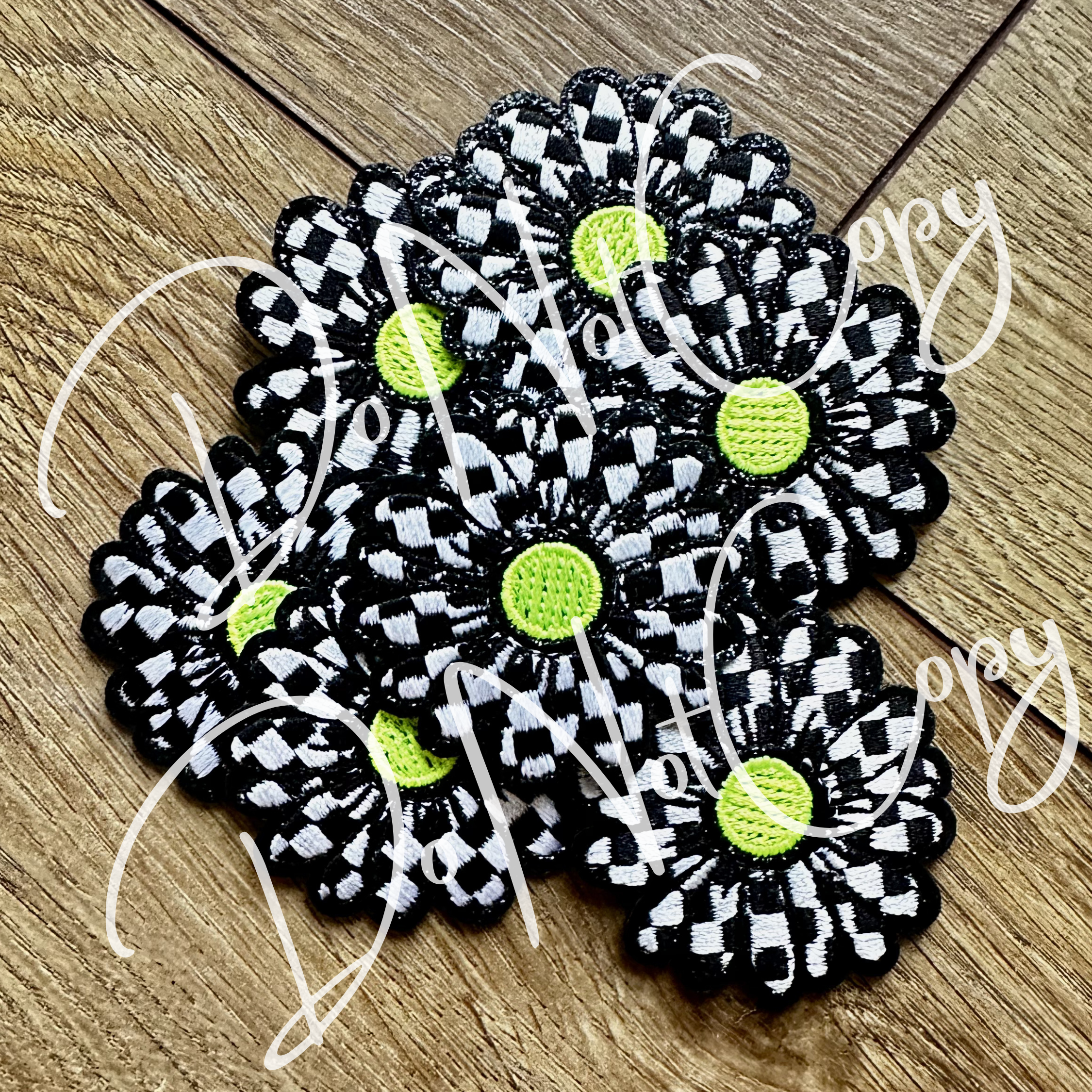 Checkered Glitter Daisy Patch